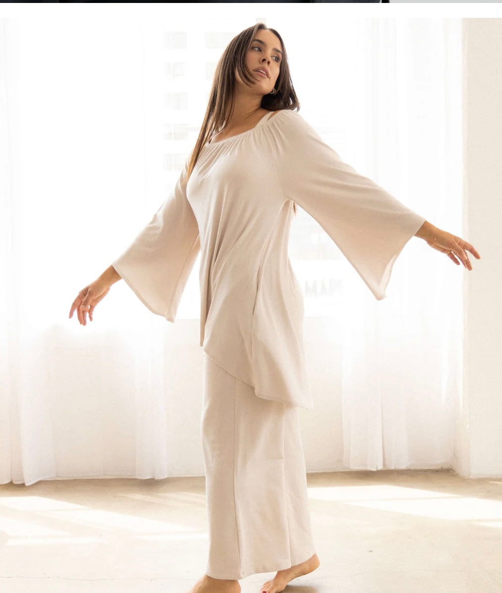 What Does Comfort Really Mean in Women’s Clothing—and Why It Is Now Non-Negotiable