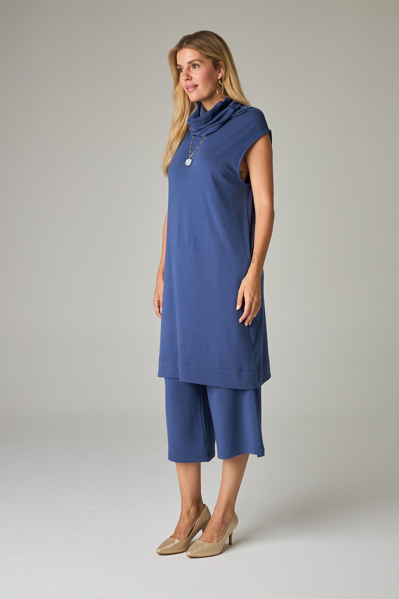 Deep Ocean – Elevated, luminous blue (lighter than royal, equal depth)