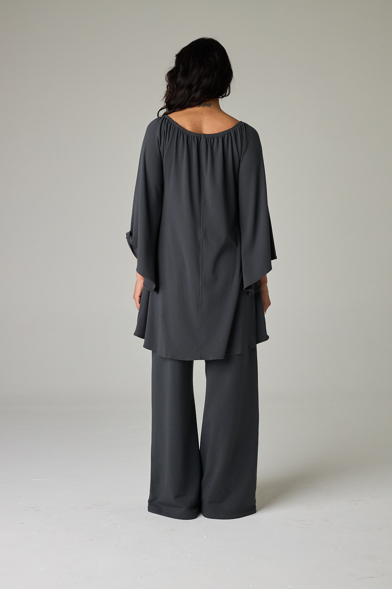 Slate – Cool, versatile grey