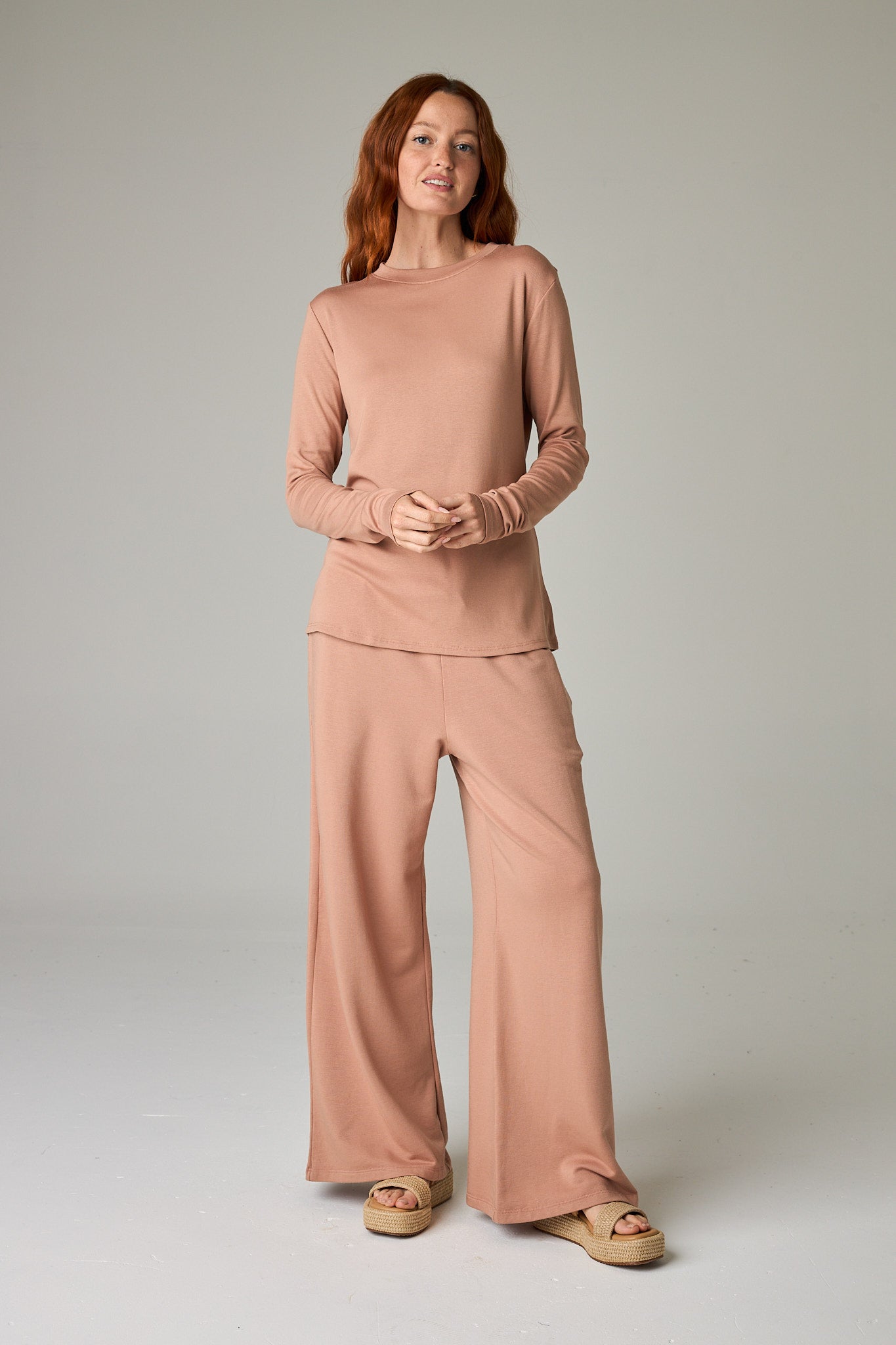 Desert Sand – Sophisticated pinkish tan