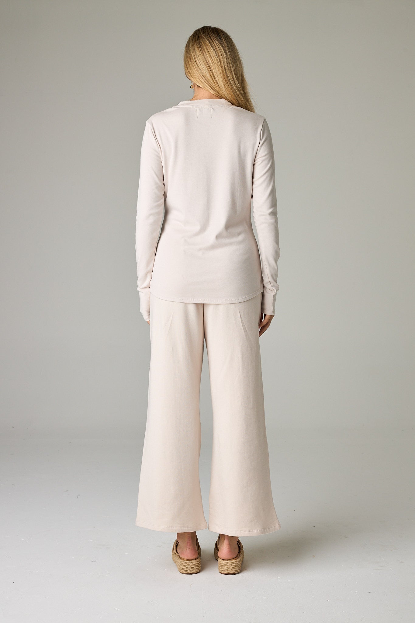 Bone – Refined, soft ivory