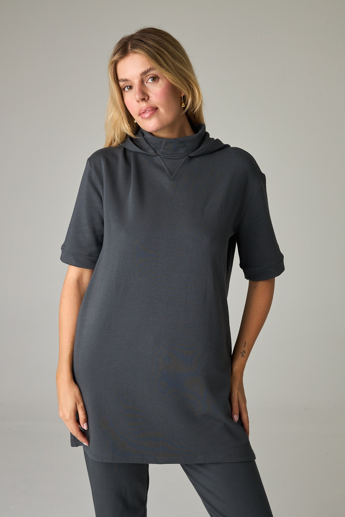 Slate – Cool, versatile grey