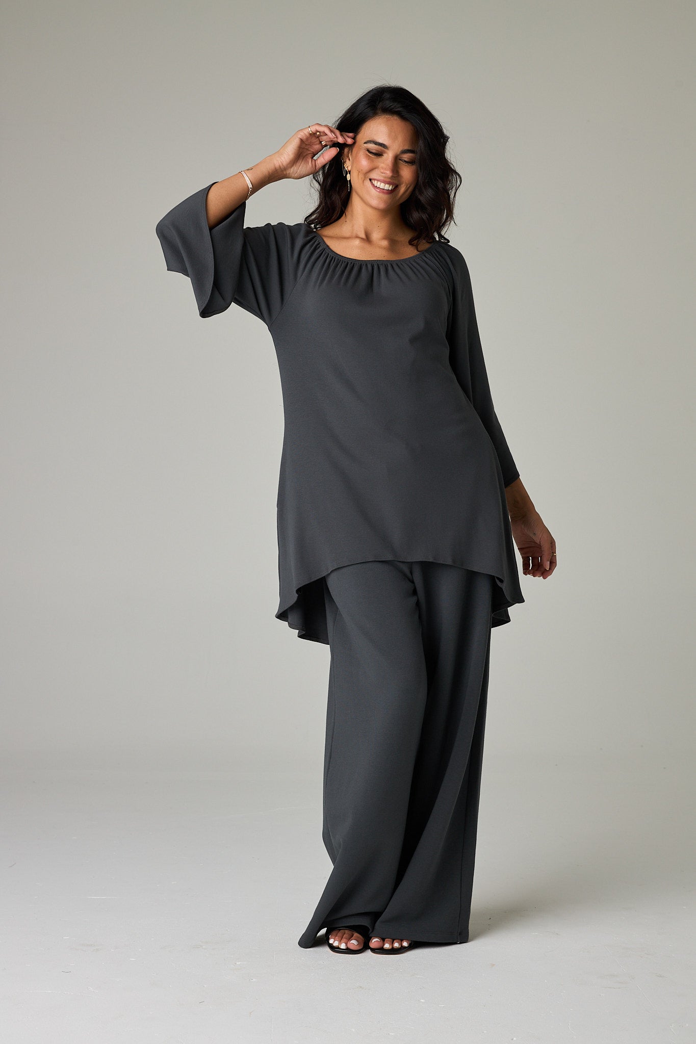 Slate – Cool, versatile grey