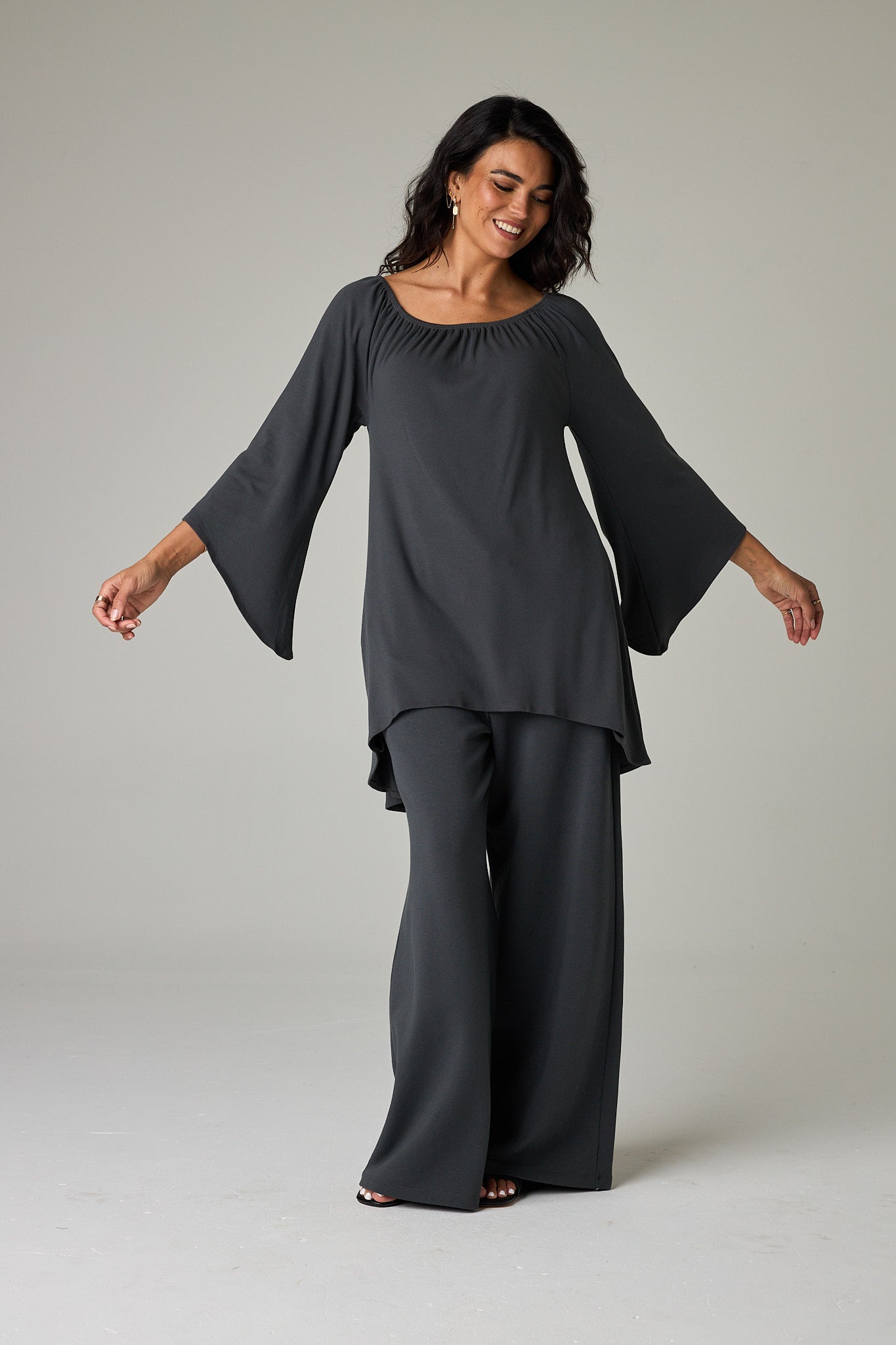 Slate – Cool, versatile grey