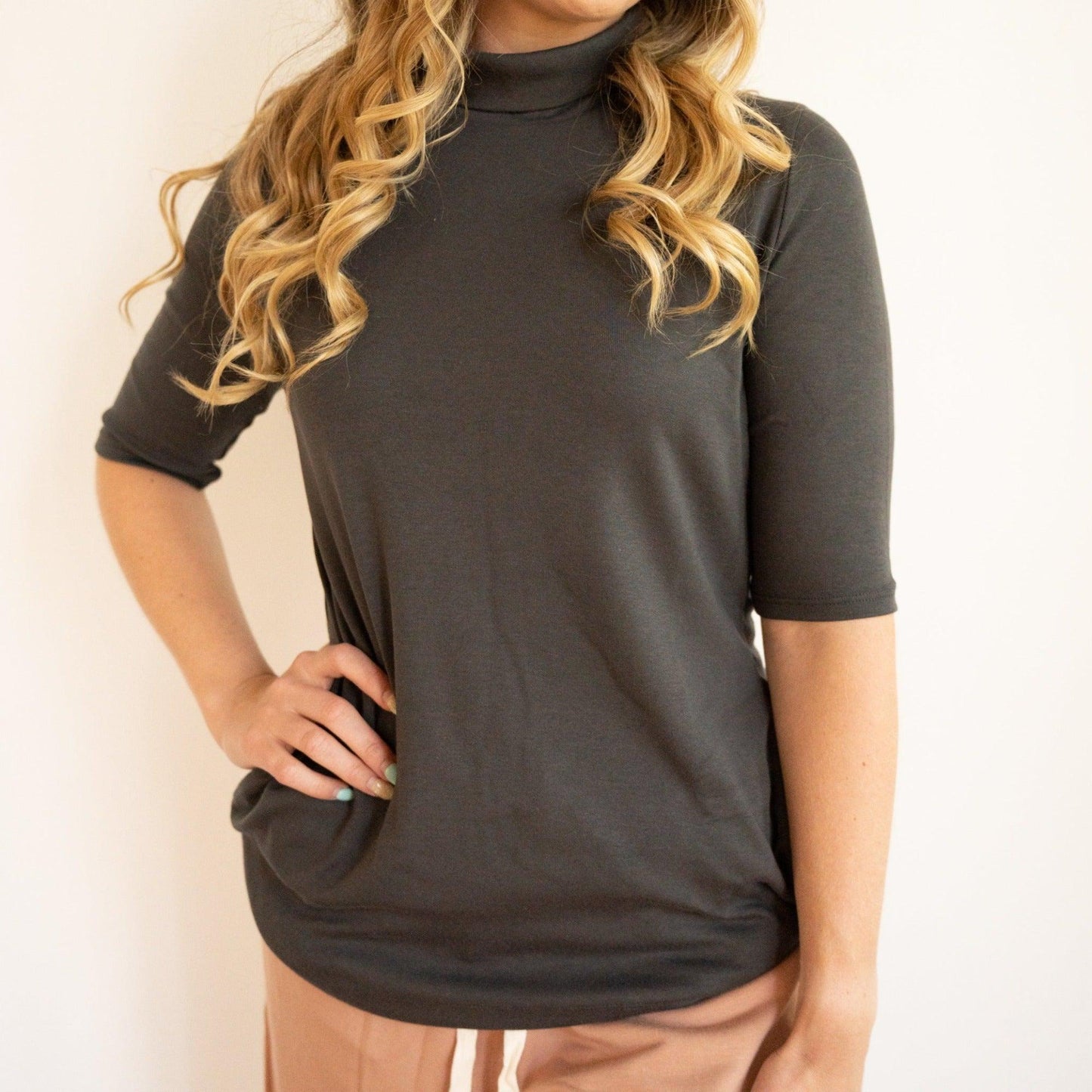 Acadia-Aspen Short Sleeve Mock-Neck Top - eavolu