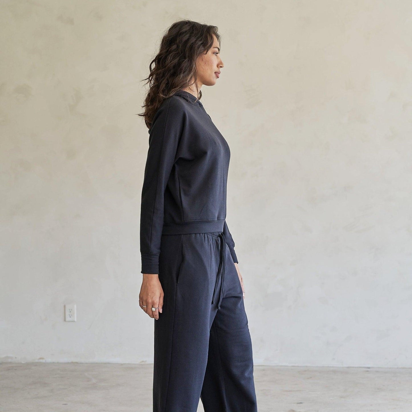 Baikal Dolman Crop Hoodie - eavolu