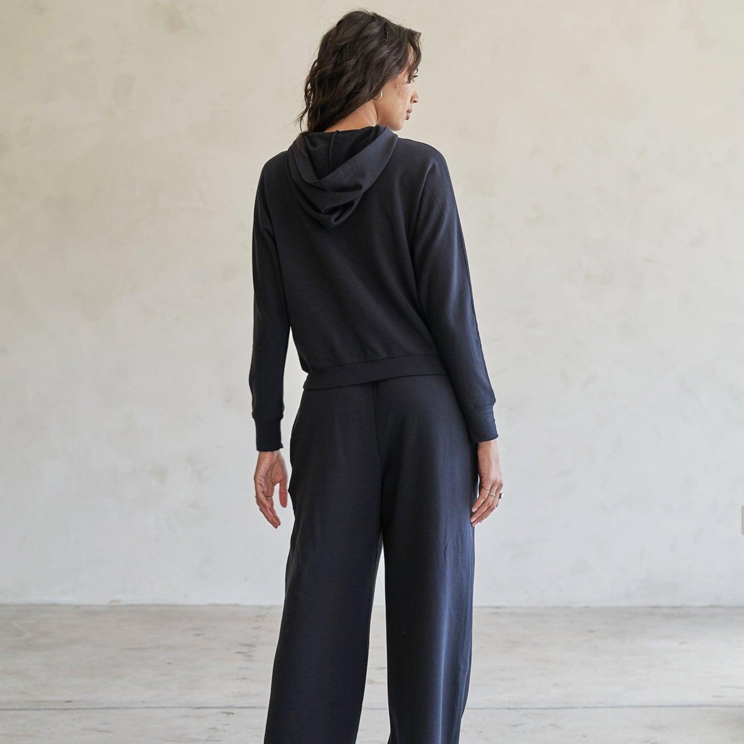 Baikal Dolman Crop Hoodie - eavolu