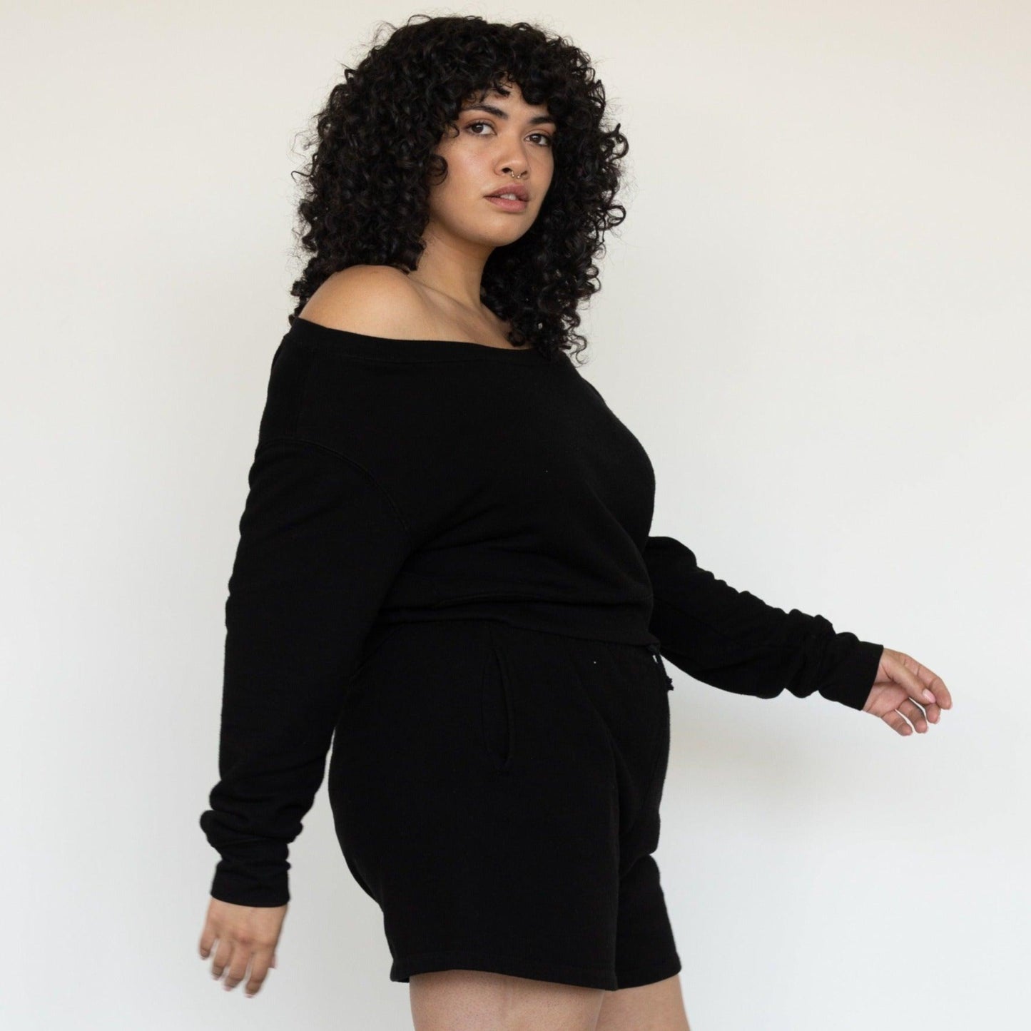 Untamed Off-Shoulder Cropped Sweatshirt - eavolu