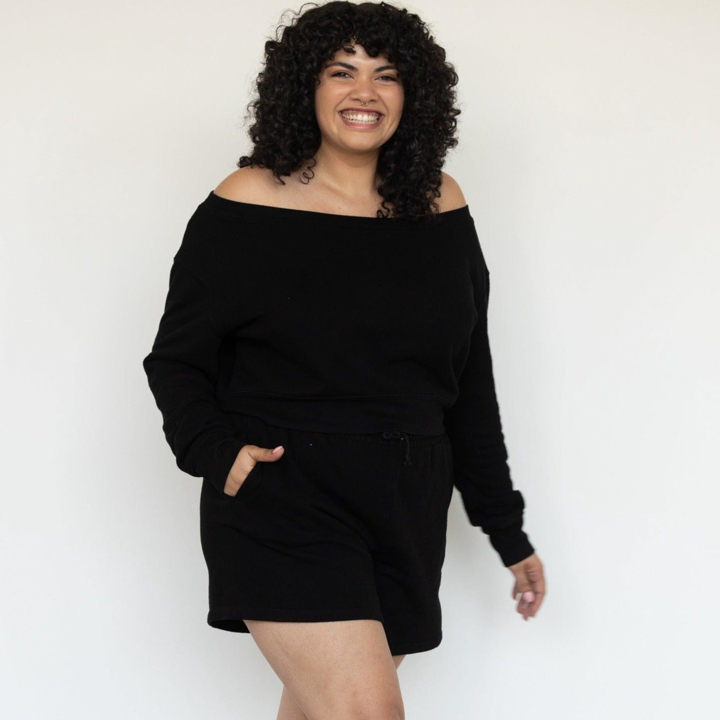 Untamed Off-Shoulder Cropped Sweatshirt - eavolu