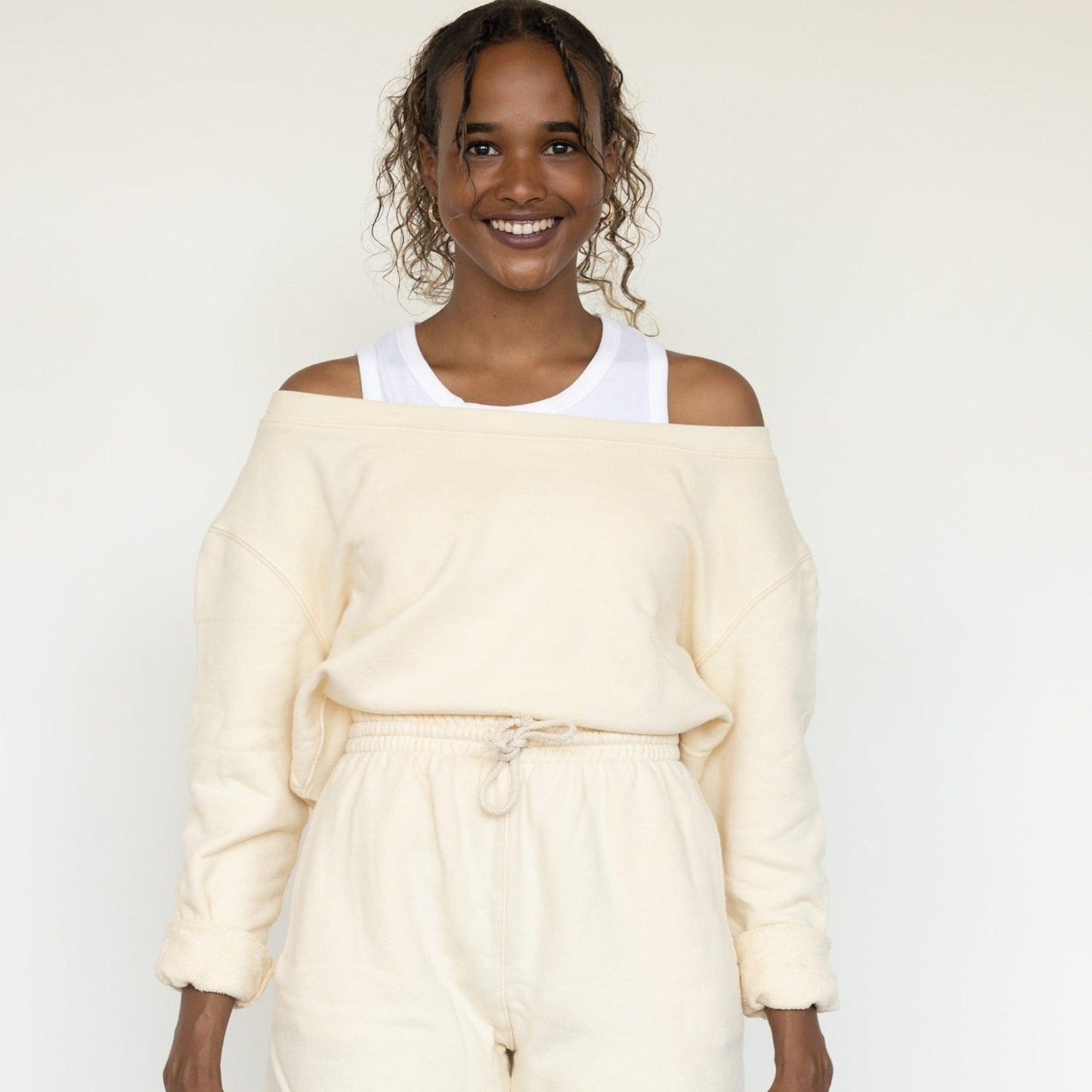 Untamed Off-Shoulder Cropped Sweatshirt - eavolu