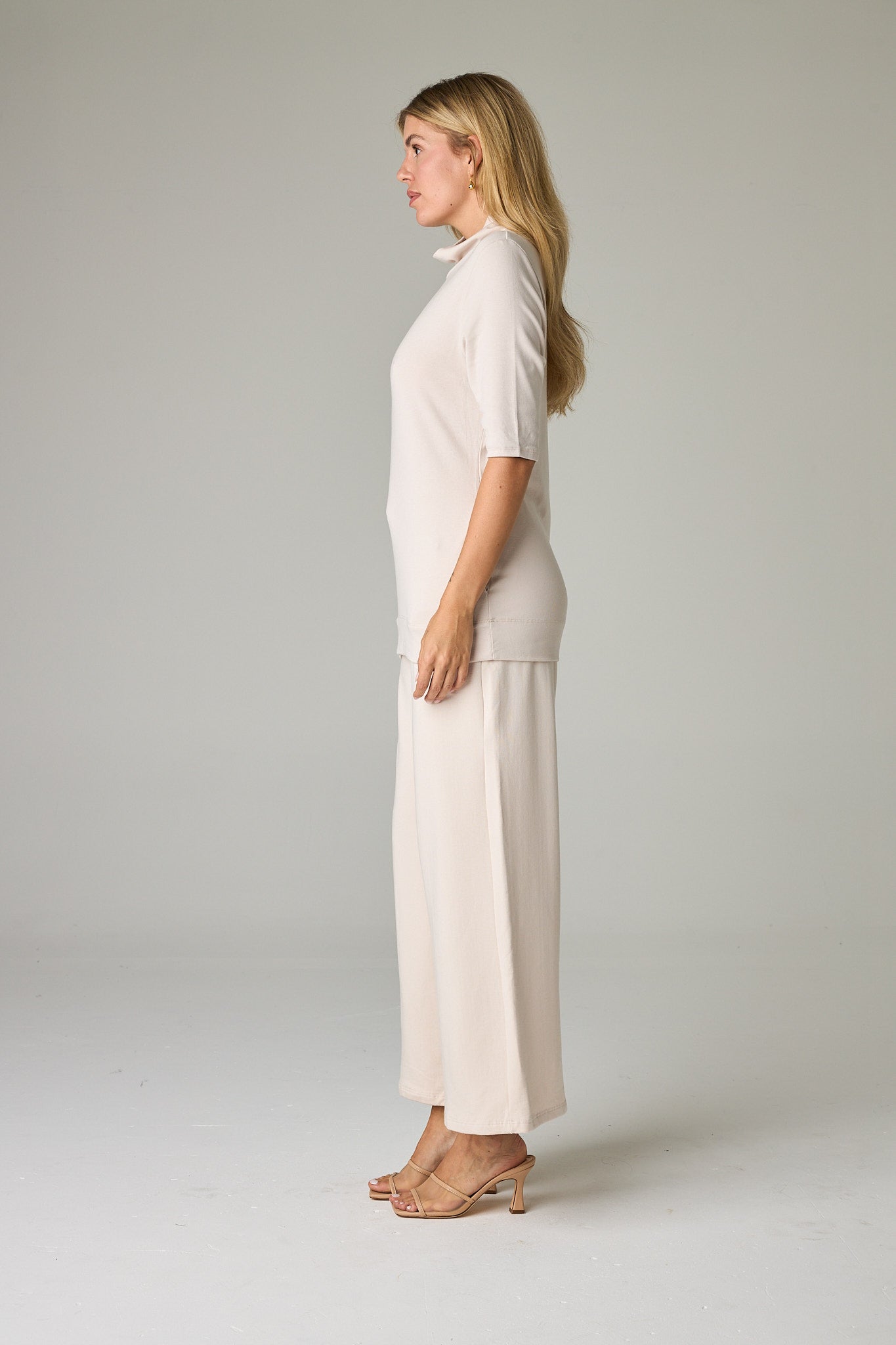 Bone – Refined, soft ivory