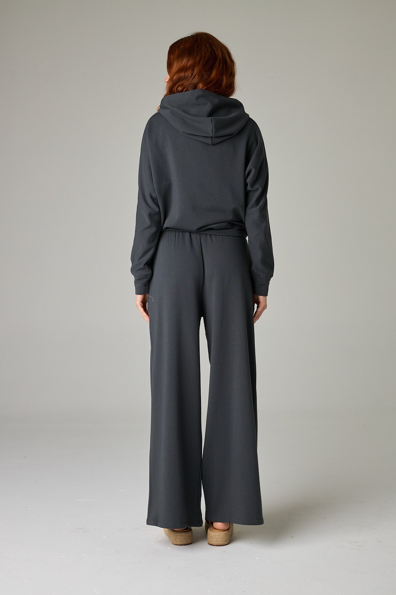 Slate – Cool, versatile grey