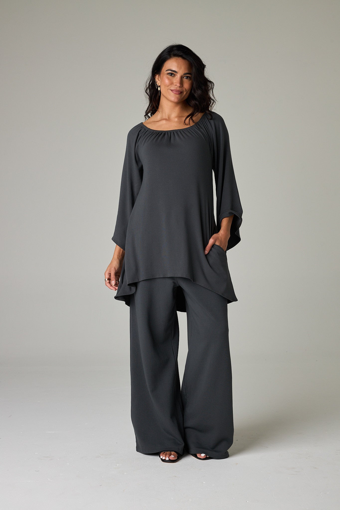 Slate – Cool, versatile grey