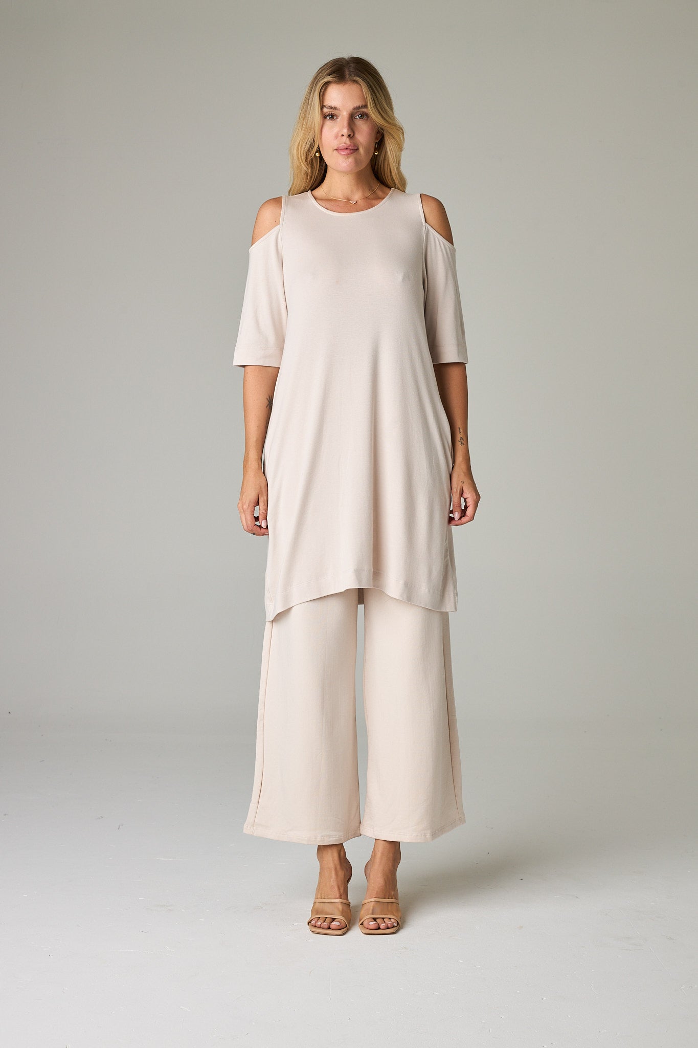 Caspian Cold-Shoulder Tunic/Dress in Eco-Luxe Rib | eavolu®