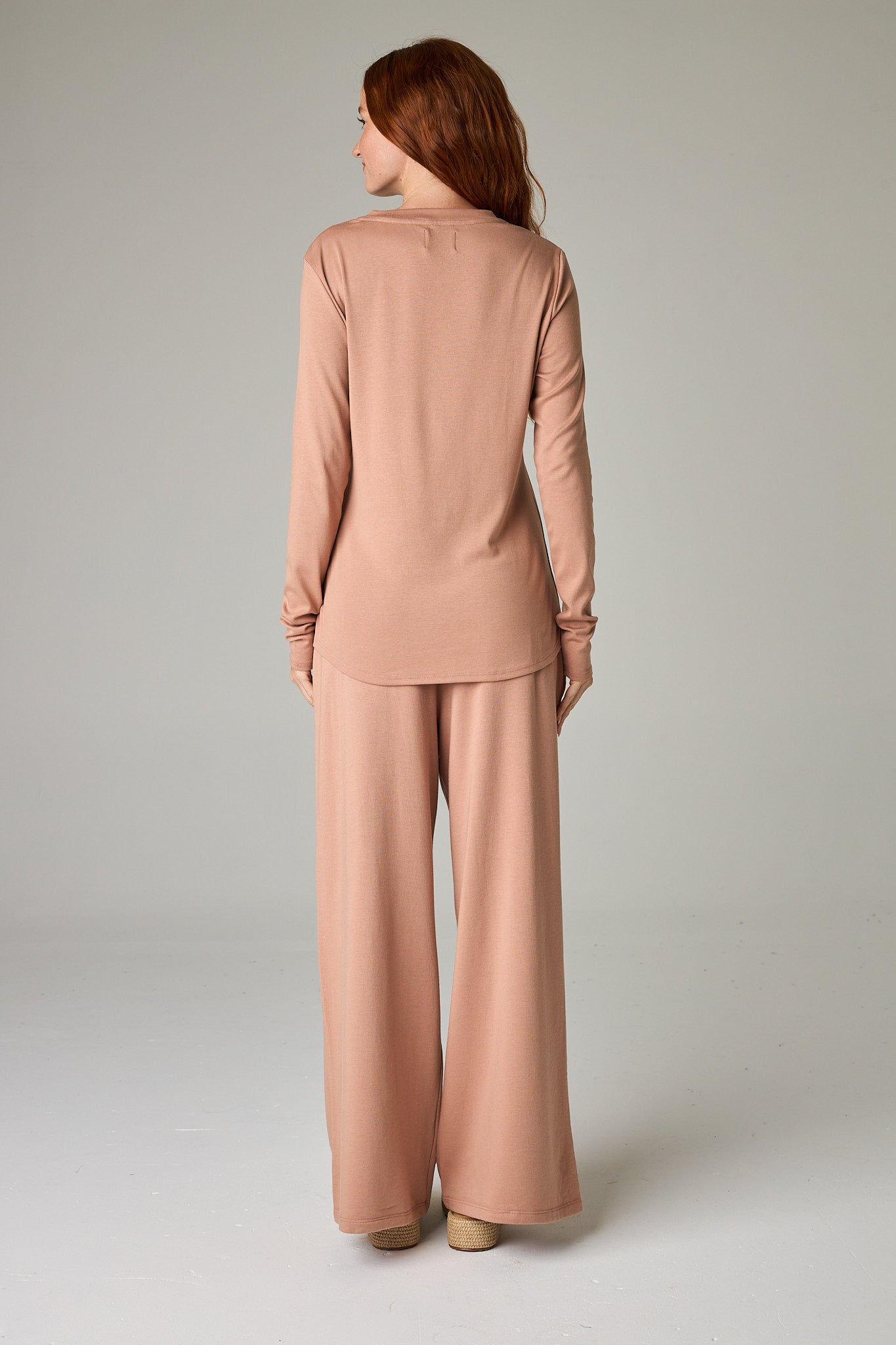 Desert Sand – Sophisticated pinkish tan