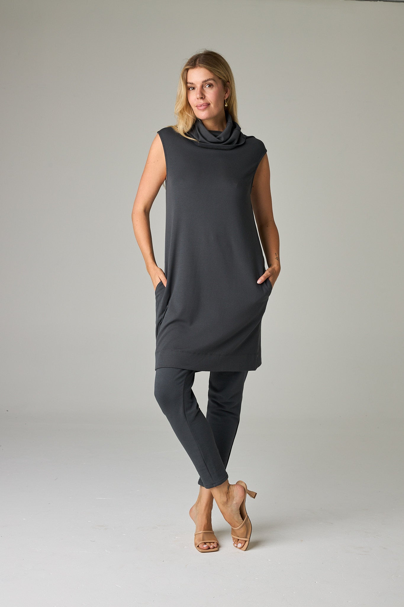 Slate – Cool, versatile grey