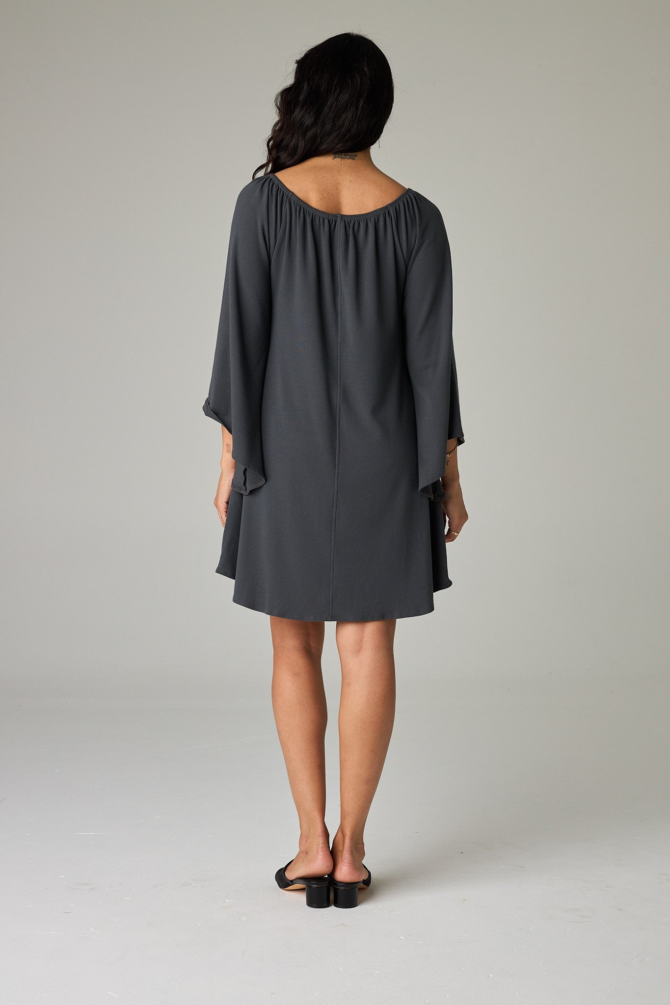 Slate – Cool, versatile grey