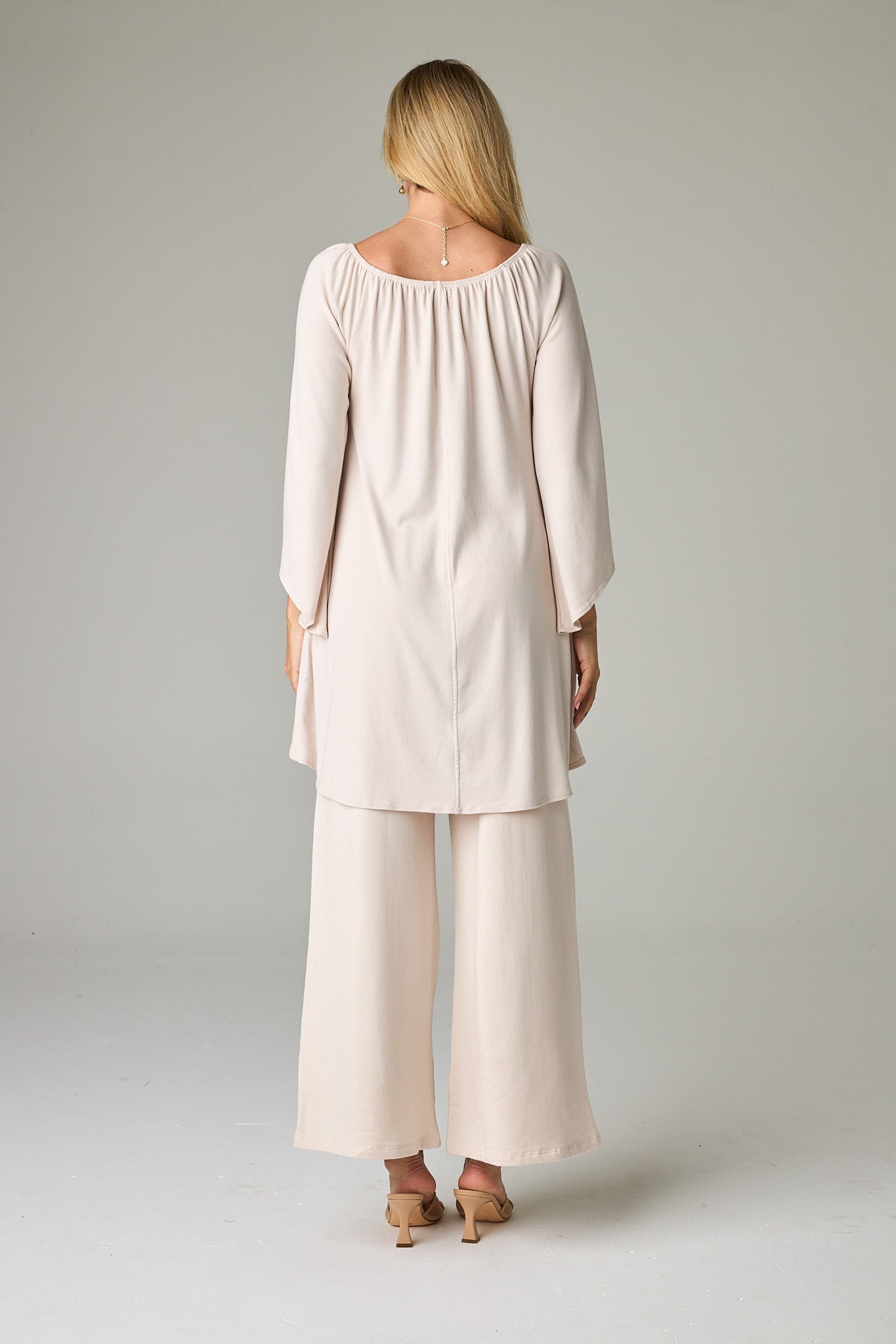 Bone – Refined, soft ivory