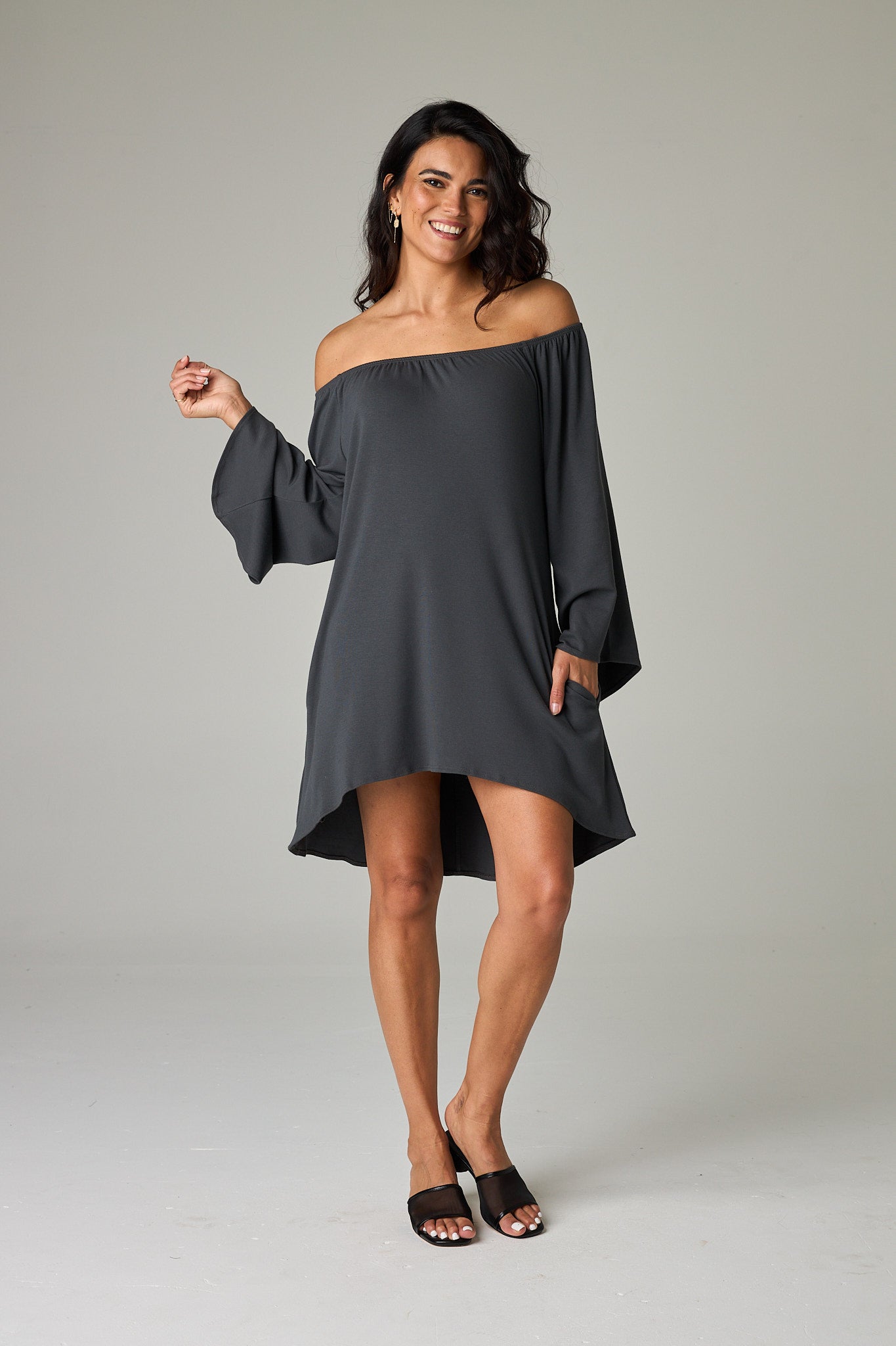 Slate – Cool, versatile grey