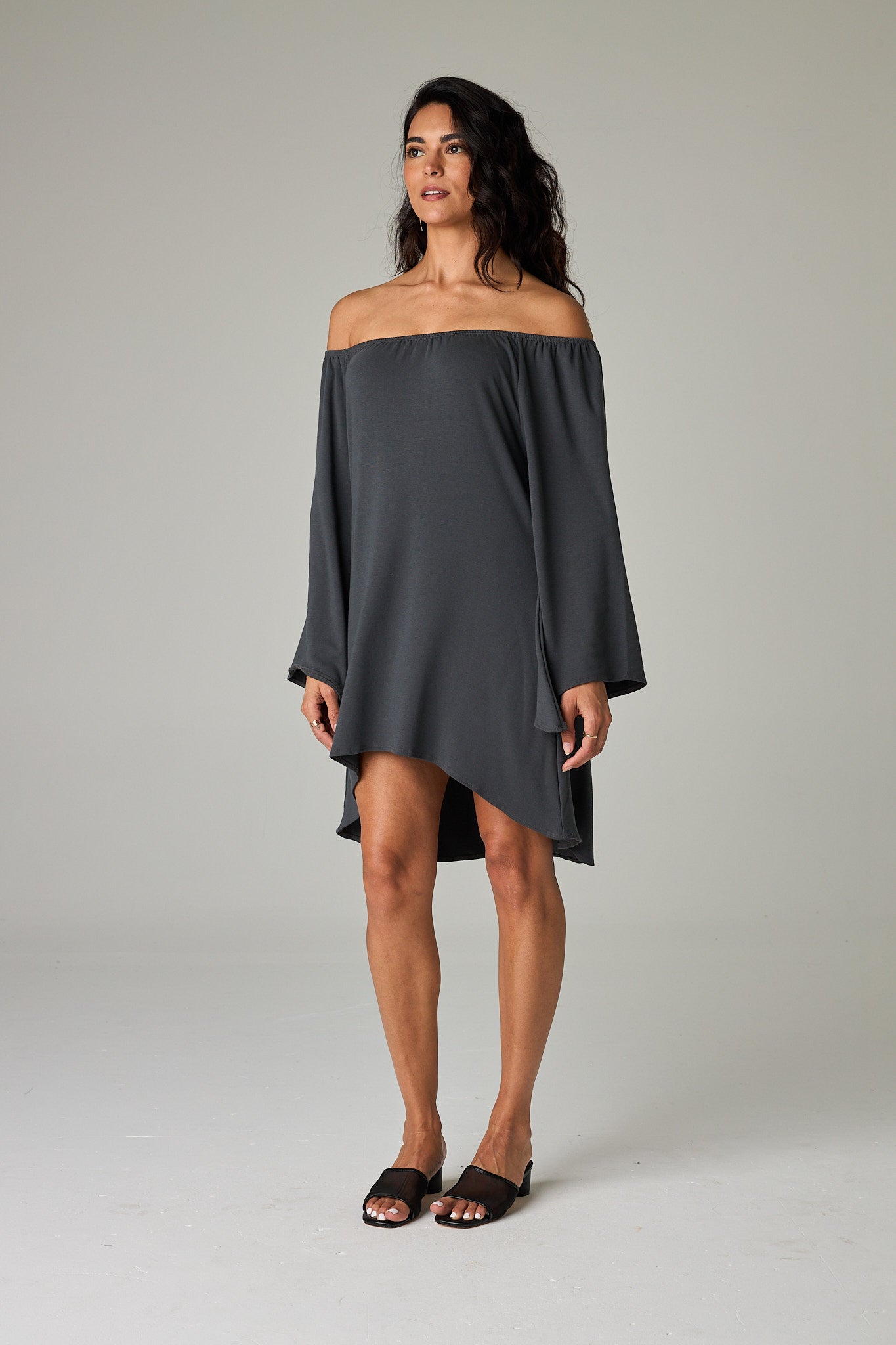 Slate – Cool, versatile grey