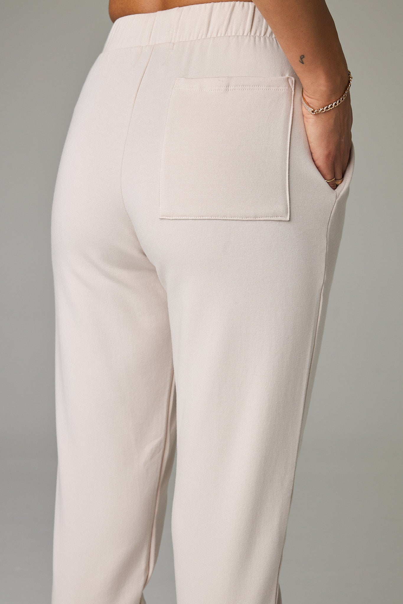 Bone – Soft, refined ivory